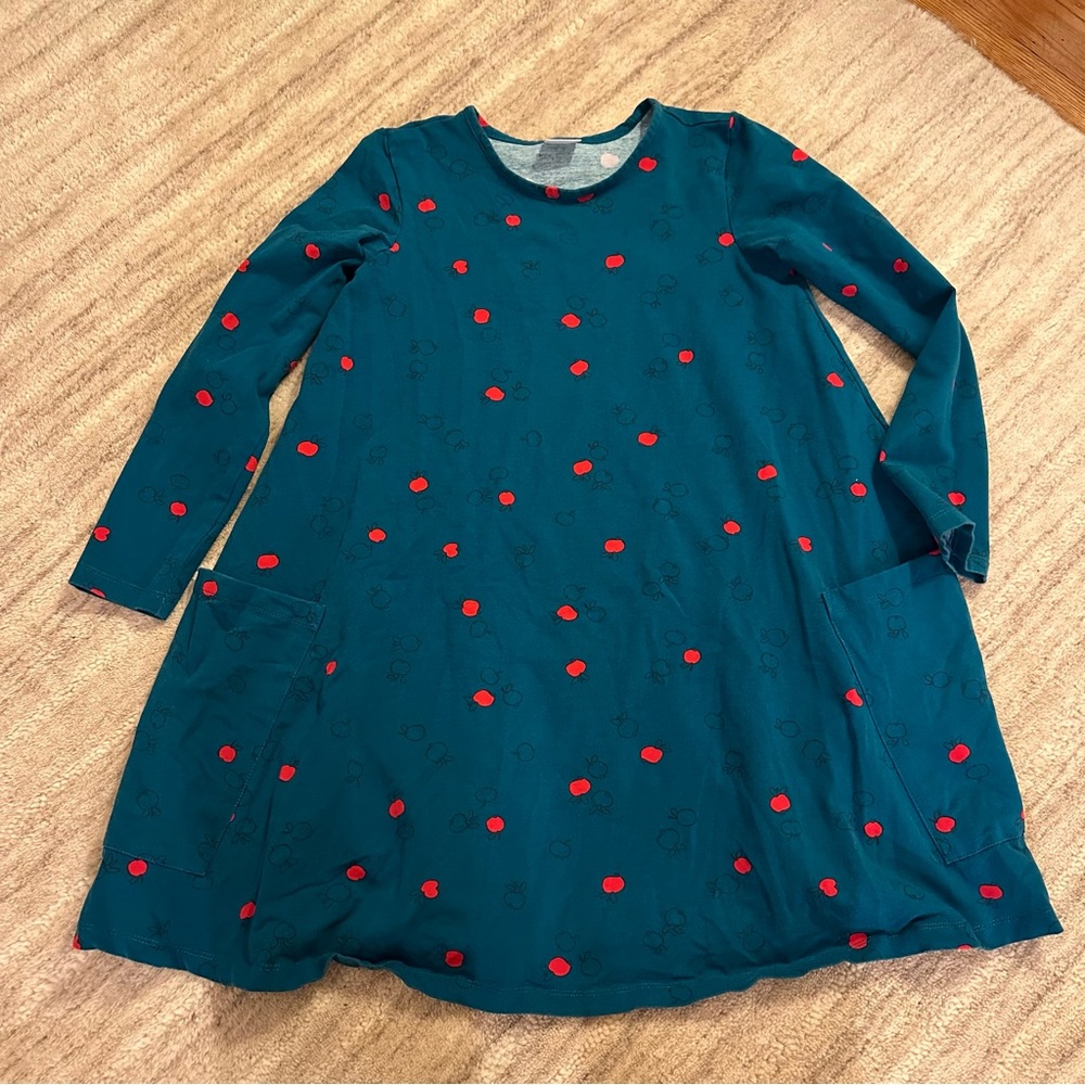 Hanna Andersson swing pocket dress in Teal with Red apples size 10